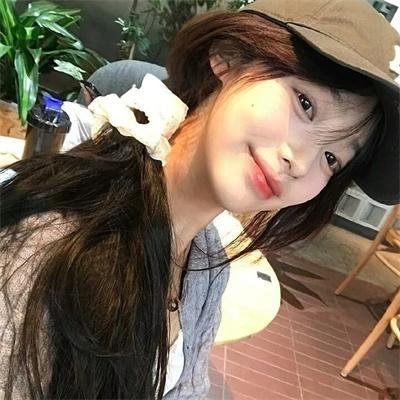 她来自代码深处